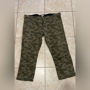 Weatherproof Men's Olive Camouflage Cargo Pants